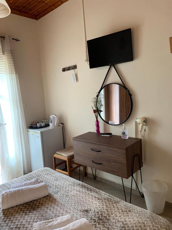 Guesthouse Corali Hydra  Eksteriør billede
