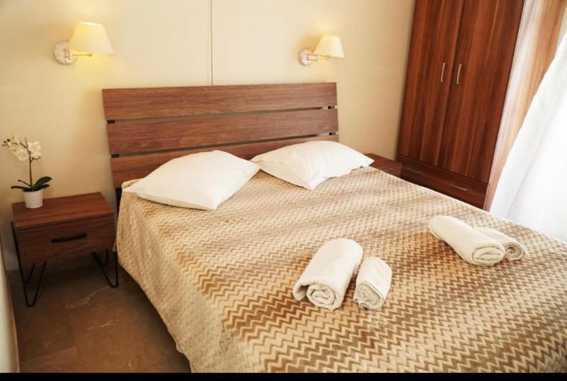 Guesthouse Corali Hydra  Eksteriør billede